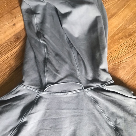 Lululemon long sleeve base layer - Picture 2 of 12